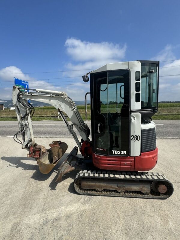 Takeuchi R23