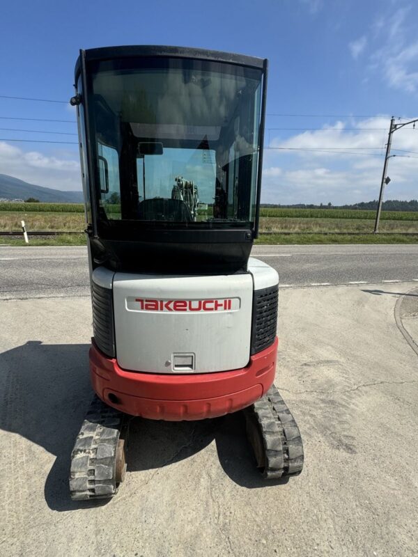 Takeuchi R23